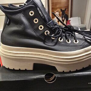 Converse Women’s CTAS Lugged Heel Waterproof Platform Shoes A12328C Black Size 9